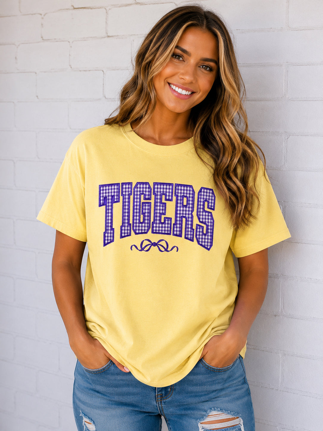 Tigers Lace Applique w/Bow 1 on CC Tee